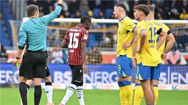 „Mit nichts zu entschuldigen“: Rote Karte entscheidet Derby Rot nach Würgegriff für Erencan Yardimci