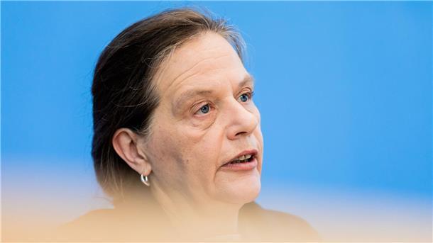 In Deutschland leben rund 83 Millionen Menschen Ruth Brand, die Präsidentin des Statistischen Bundesamtes, gibt die Ergebnisse des Zensus 2022 bekannt.