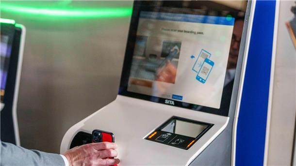 Von Fernsehen bis Minikredite – was sich im November ändert Ryanair macht Schluss mit Papier. (Archivbild)