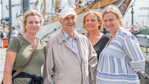 Sabine, Jan, Anke und Petra aus Bremen mussten gar nicht weit fahren um Schiffe und Maritimes zu genießen.