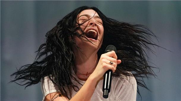 Rauchende Popstars: Wird die Zigarette gerade wieder cool? Sängerin Lorde besingt ihre Ex-Beziehung in einem Song als „beste Zigarette meines Lebens“ (Archivbild).