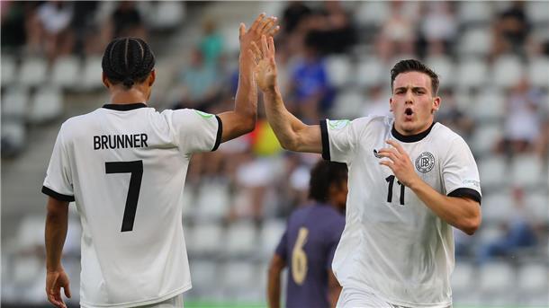 5:5 nach 5:1 gegen England: Deutscher U19 droht EM-Aus Said El Mala (r) gelangen zwei Tore beim 5:5 gegen England.