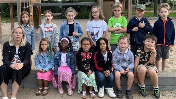 Mit Fotos von allen ersten Klassen: Diese Kinder wurden in Nordenham eingeschult Klassenfoto