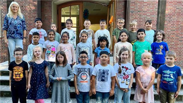 Mit Fotos von allen ersten Klassen: Diese Kinder wurden in Nordenham eingeschult Klassenfoto
