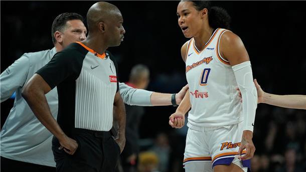 Sabally und Phoenix verlieren erstes Finalspiel in der WNBA Satou Sabally diskutierte häufig mit den Unparteiischen.