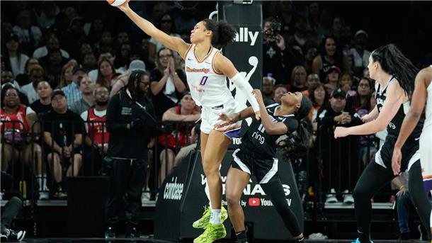 Sabally und Phoenix verlieren auch zweites WNBA-Finalspiel Satou Sabally (in weiß) verliert auch das zweite Spiel der Finalserie