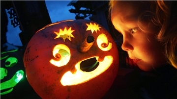 Schau mir in die Augen, Kürbis: Kommende Woche öffnet in Tossens das Halloween-Dorf, in dem vor allem für Kinder ein gruseliges Programm geboten wird.
