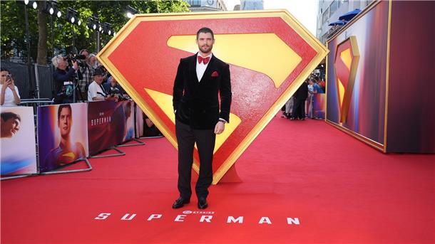 Astronauten-Gefühle bei Superman Schauspieler David Corenswet spielt im neuen Superman-Film den Superhelden.