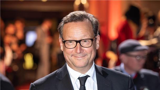 Schauspieler Matthias Brandt feiert kein Silvester Schauspieler Matthias Brandt geht an Silvester am liebsten früh ins Bett.