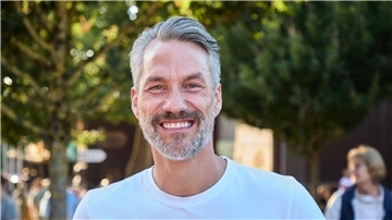 Schauspieler Stefan Bockelmann ist Schauspieler - und froh, dass es seine Kinder nicht sind. (Archiv)