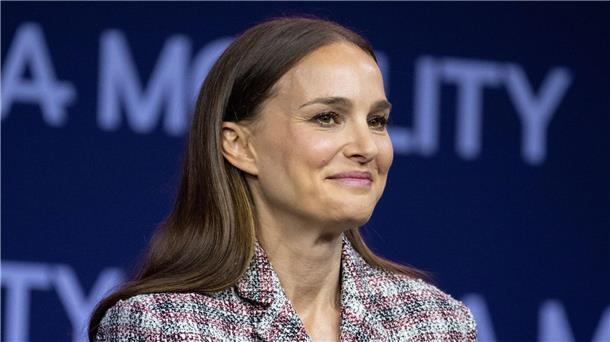 Schauspielerin Natalie Portman auf der Automobil-Aussstellung IAA.