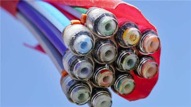 Glasfaser Nordwest beginnt mit weiterem Netzausbau in Brake Schnelles Internet über reine Glasfaserleitungen: Unternehmen und Privatleute benötigen Bandbreite.