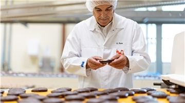 Schon bald kommen die ersten Lebkuchen, Stollen und Zimtsterne in den Handel.