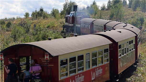 Schon heute reichen die Bahnen nicht aus. (Archivbild)
