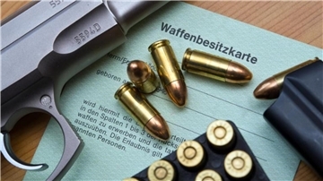 Schon lange wurde eine Verschärfung des deutschen Waffenrechts debattiert. Vor dem Hintergrund der neuen Gesetzgebung haben die Polizeiinspektion Rotenburg und der Landkreis Rotenburg jetzt zum Beginn der Veranstaltungssaison eine gemeinsame Erklärung veröffentlicht. 