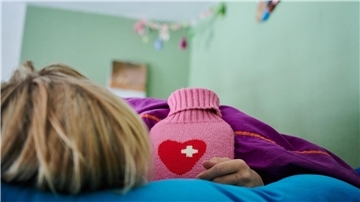 Schulkinder in Deutschland berichten zunehmend von psychosomatischen Beschwerden.