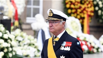 Schwedens König Carl XVI. Gustaf will gemeinsam mit seiner Tochter zur Krönung des britischen Monarchen Charles III. reisen.