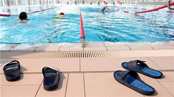 Schwimmen ist gesund und fördert die Ausdauer.