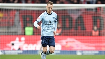 Sebastian Schonlau vom Hamburger SV soll kurz vor einem Wechsel zu Thomas Müllers Club Vancouver Whitecaps stehen.