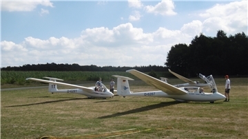 Segelflugbetrieb auf dem Flugplatz Tarmstedt-Westertimke. Für Sonntag, 4. September lädt der Verein von 10.30 bis 18 Uhr zum Tag der offenen Tür ein.