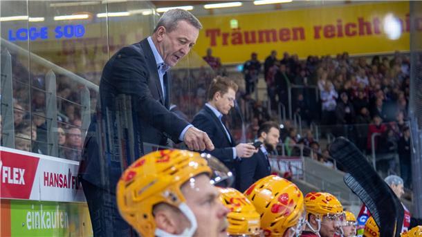 Die Gerüchteküche brodelt: Steht Pinguins-Trainer Popiesch vor dem Absprung? Seit 2016 Cheftrainer der Fischtown Pinguins: Thomas Popiesch.