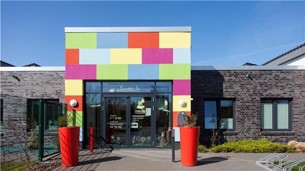 Kinderhospiz: Neustart mit Hindernissen Seit 2016 gibt es das Kinderhospiz-Haus an der Franz-Rotter-Allee in Cuxhaven. 2019 war das Haus vorübergehend wegen eines Strafverfahrens gegen Mitarbeiter geschlossen. Aktuell ist der Betrieb nur eingeschränkt möglich.