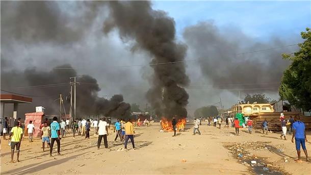 Nach Niger-Putsch: Wo regiert das Militär in der Sahel-Zone? Seit 2022 regiert Idriss Déby Itno als Übergangspräsident den zentralafrikanischen Tschad.