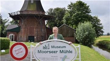 Seit dem 1. Juli ist Gesche Neumann die Leiterin des Museums Moorseer Mühle: Die erste Frau in der Leitungsfunktion eines Museums in Nordenham.