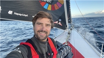 Seit dem 8. November ist der Hamburger Segler Boris Herrmann bei der Solo-Weltumsegelung Vendée Globe unterwegs. Nun befindet er sich auf der Zielgeraden.