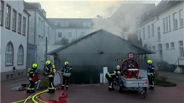 Seit dem Brand am Donnerstagmorgen ist die Nordenhamer Tiefgarage gesperrt. Das sagen Stadt und Polizei zum Stand der Dinge.