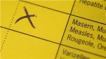 Seit der Einführung der Masernimpfpflicht 2019 ist die Impfquote dem RKI zufolge gestiegen (Archivbild). 