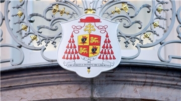 Seit der Veröffentlichung eines Gutachtens zu sexueller Gewalt im Erzbistum München läuft bei der Staatsanwaltschaft München I ein Ermittlungsverfahren.