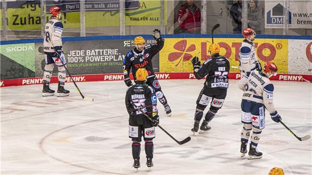 Seit Ende November hatte Alex Friesen nicht mehr getroffen. Umso größer war seine Freude nach dem 2:0.