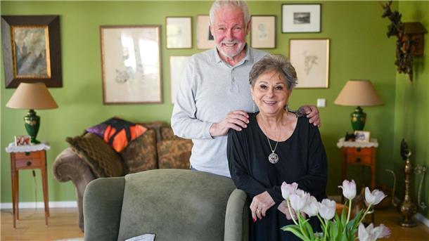 Dagmar Frederic - Schlagerstar mit großer Klappe und Humor Seit mehr als 20 Jahren unzertrennlich: Dagmar Frederic ist in fünfter Ehe mit Klaus Lenk verheiratet.