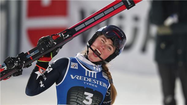 Aichers Slalom-Coup am Polarkreis - Straßer abgehängt Seriensiegerin Mikaela Shiffrin fuhr in einer eigenen Liga.