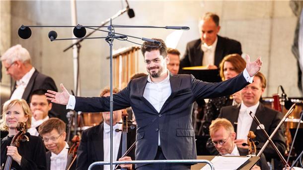 Entsetzen nach Ausladung von Dirigent Shani Shani mit seinem künftigen Orchester bei „Klassik am Odeonsplatz“. (Archivbild)