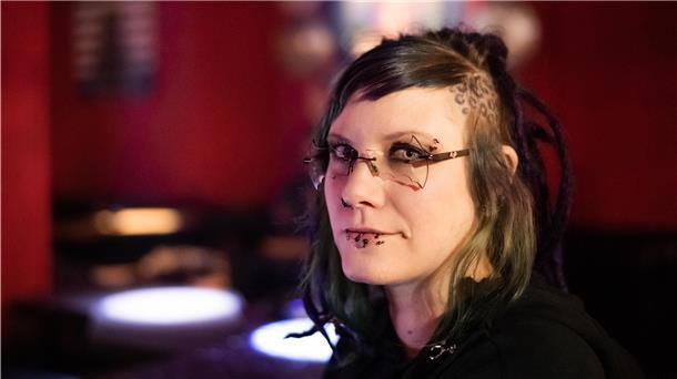 Sich selbst bezeichnet Rebecka Alexandra Johnson-Acquistapace nicht als Punk oder Gothic. Schubladendenken mag sie nicht.