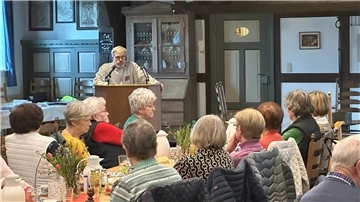 Experte klärt auf: Sicher im Straßenverkehr unterwegs Kaffeetafel des DRK-Ortsverbandes
