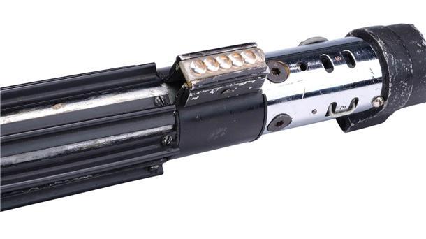 Leuchtendes Stück „Star Wars“ Sieht harmlos aus: Aber das ist das Lichtschwert von Darth Vader, mit dem er im Film kämpft.