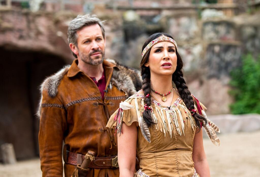 Karl-May-Spiele: „Winnetou II - Ribanna und Old Firehand“ Sila Sahin und Jan Hartmann in einer Szene des Stücks „Winnetou II - Ribanna und Old Firehand“.