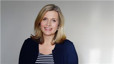 Silke Böschen hat unter anderem das Polit-Magazin „Kontraste“, die „Tagesthemen“ und die „Sportschau“ moderiert. Aufgewachsen ist sie in Beverstedt, ihr Volontariat hat sie in Bremerhaven gemacht.