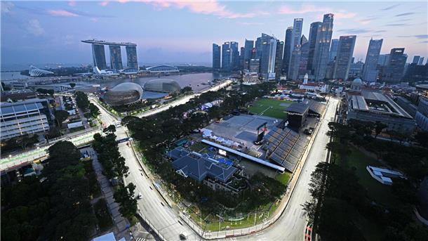 Im Schwitzkasten von Singapur Singapur ist eines der härtesten Formel-1-Rennen des Jahres.