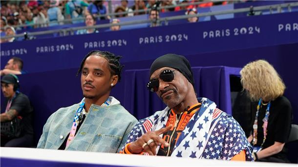 Snoop Dogg (r) sorgte für hohe TV-Quoten bei NBC.