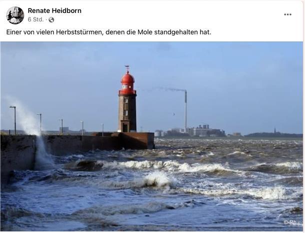 Facebook-Gruppe setzt der Nordmole im Digitalen ein Denkmal So vielen Stürmen haben Mole und Leuchtturm standgehalten.