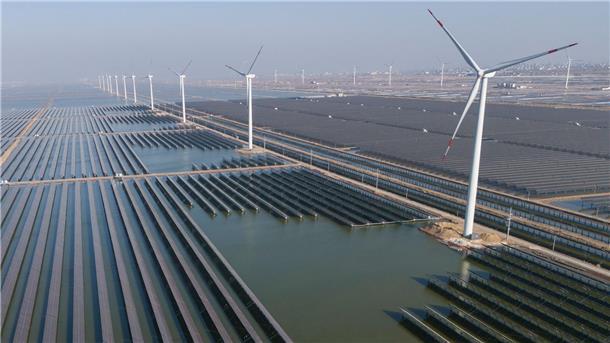 Weltweit immer mehr Strom aus Solaranlagen Solar ist die am schnellsten wachsende Energiequelle.