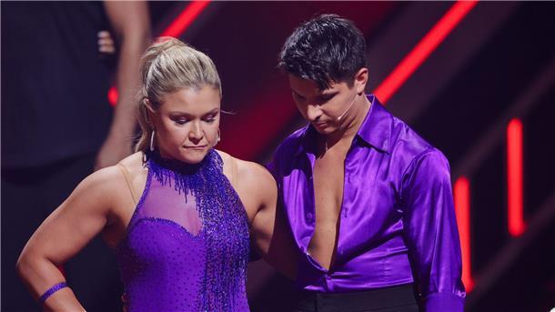 Sophia Thiel (l) ist mit Profitänzer Alexandru Ionel in der siebten Folge ausgeschieden.