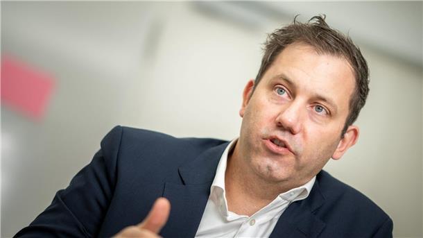 Nachtragshaushalt 2023 auf dem Weg SPD-Chef Lars Klingbeil äußert sich zur Haushaltskrise.