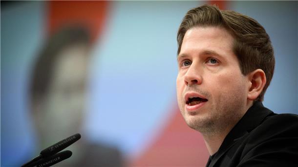 Kühnert: Kritik an Haushaltspaket „im Prinzip normal“ SPD-Generalsekretär Kevin Kühnert hält die Kritik an den Sparplänen für normal.