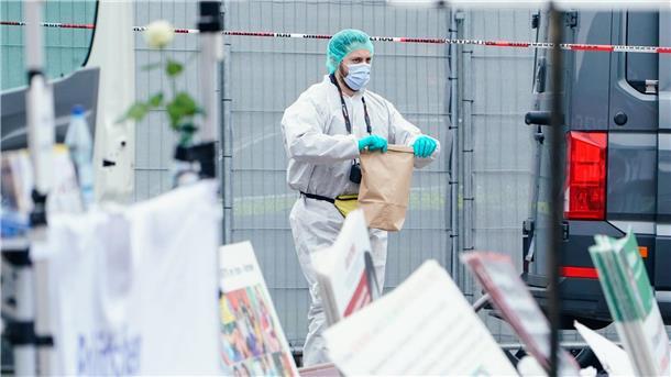 Mannheimer Messerangriff: Haftbefehl gegen Täter Spurensicherung am Tatort.