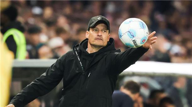 St.-Pauli-Trainer Alexander Blessin. 